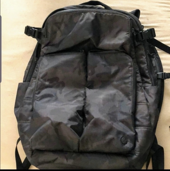 🆕️ Lululemon Cruiser Backpack in Savasana Camo